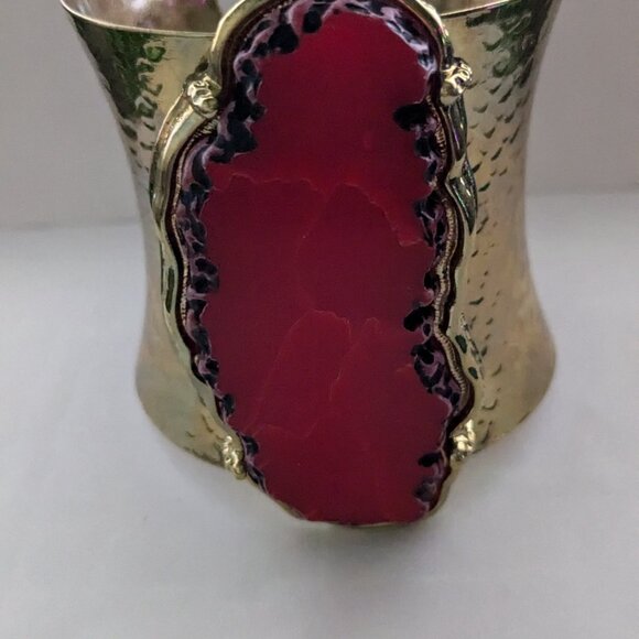 Wide Gold Tone Hammered Gold Tone Geode Agate Cuff Bracelet - Picture 6 of 6